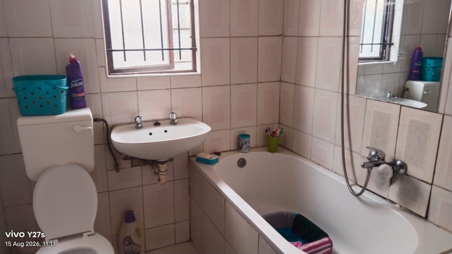 2 Bedroom Property for Sale in Bernadino Heights Western Cape